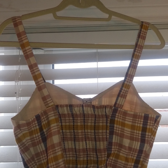 Tank Top - Picture 3 of 4